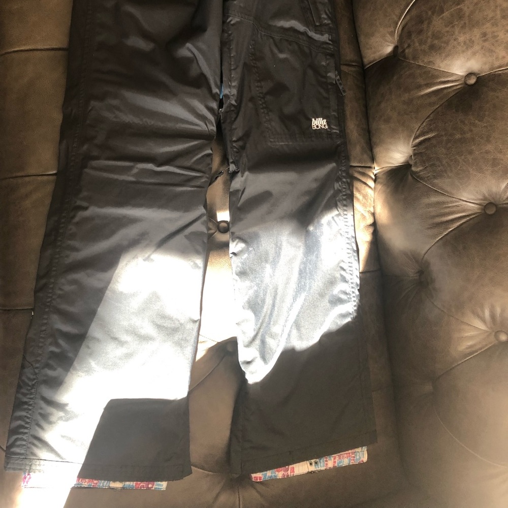 Billabong size small Snowboarding pants